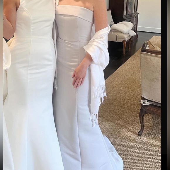 AMSALE Jaylin dress in platinum - Picture 1 of 4